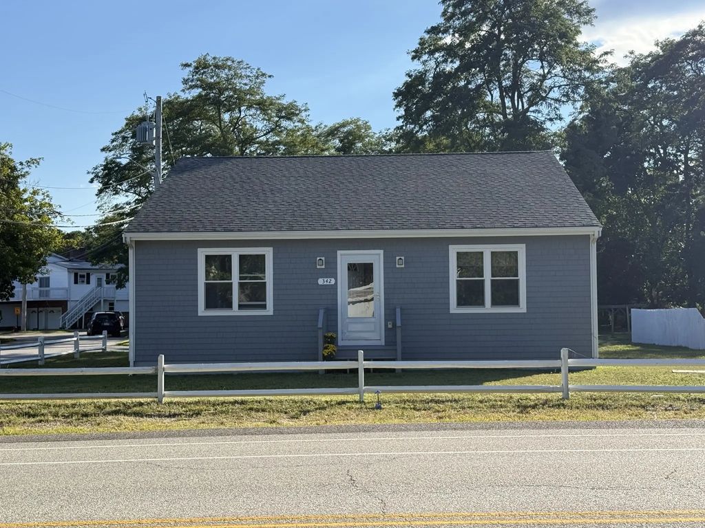 342 Onset Ave, Wareham
