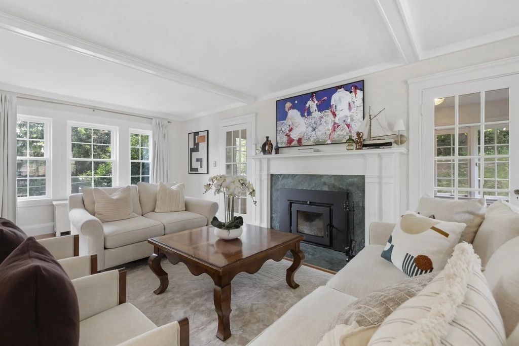 5 Moss Hill Rd, Boston