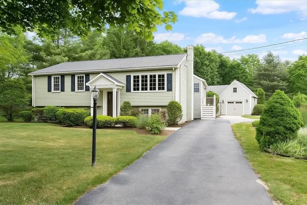 72 Scotland St, Hingham