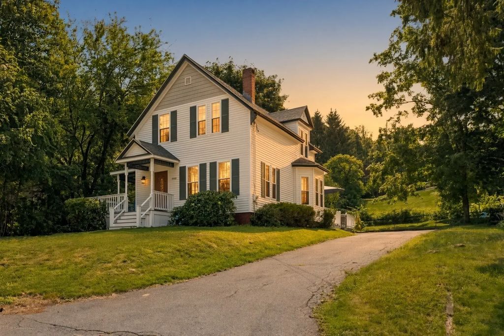 998 Boston Rd, Haverhill