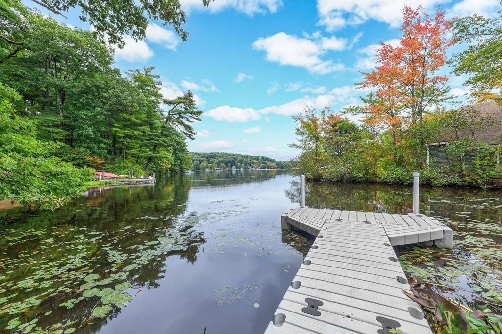 43 Mashapaug Rd, Holland