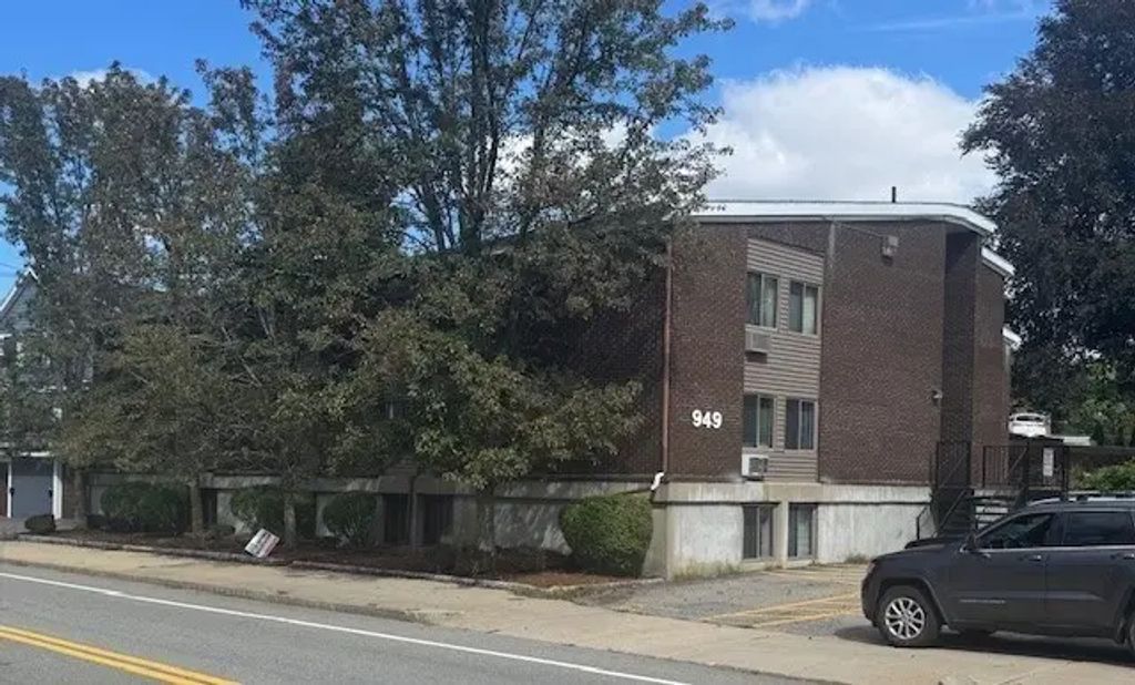 949 Main St #c, Woburn