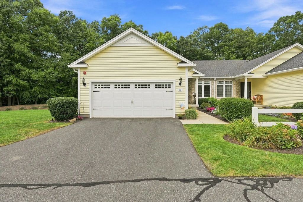82 Beech Hill Road #82, West Springfield
