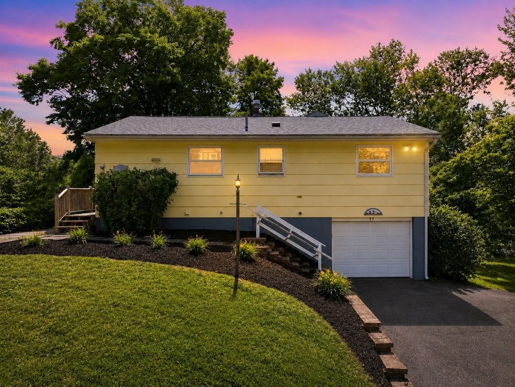 66 Pierce Rd, West Brookfield