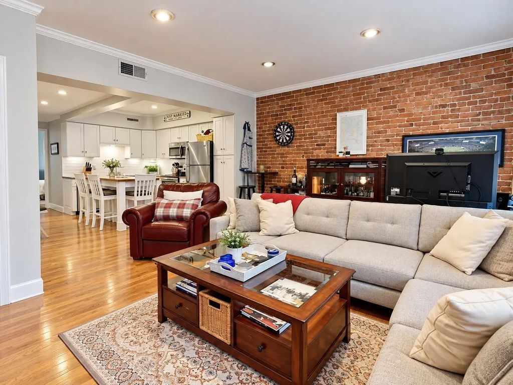 152 Prince Street #6, Boston