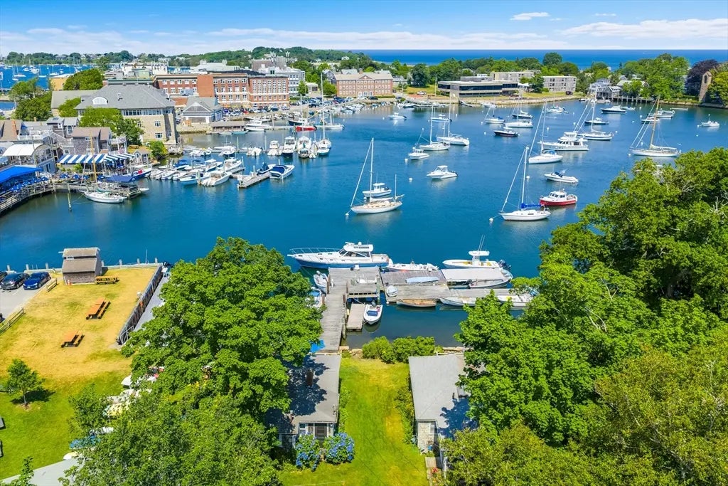 14 School Street, Falmouth