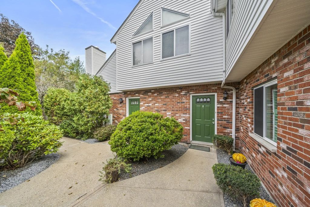 233 Lake Street #f, Weymouth