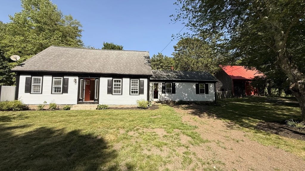 36 Spruce St, Middleboro