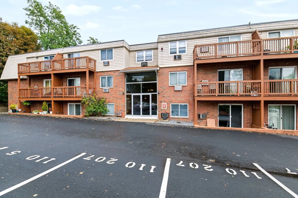 110 Boston Post Rd E #5, Marlborough