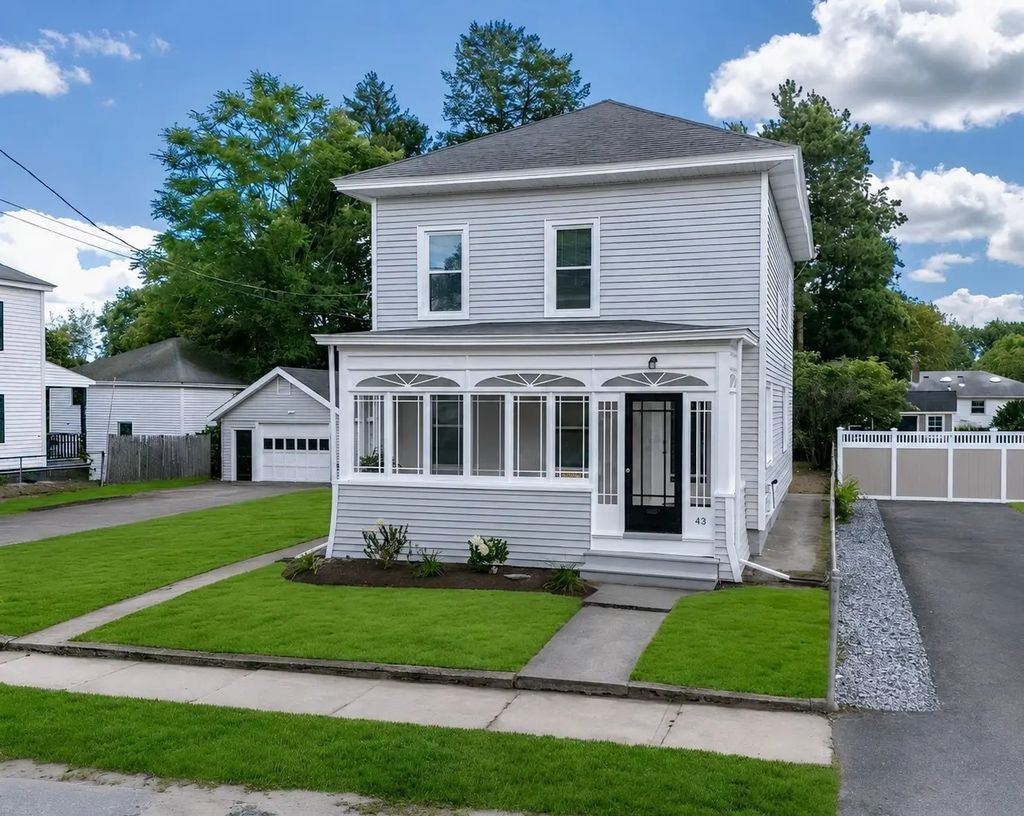 43 Laurel St, Clinton