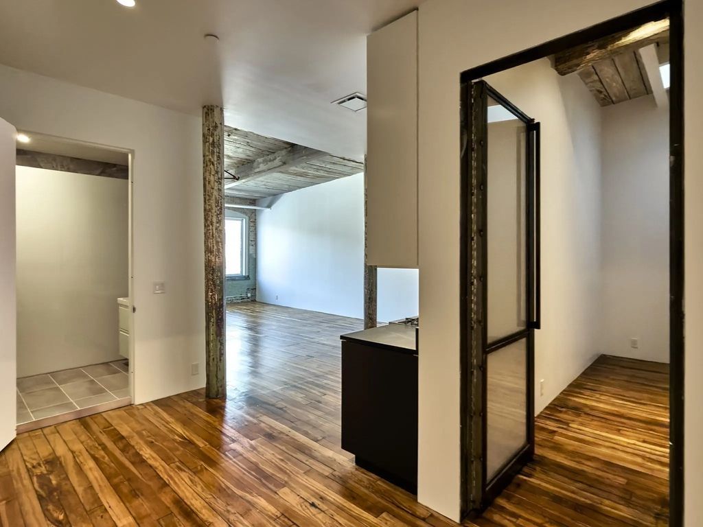 520 State Rd #309, North Adams