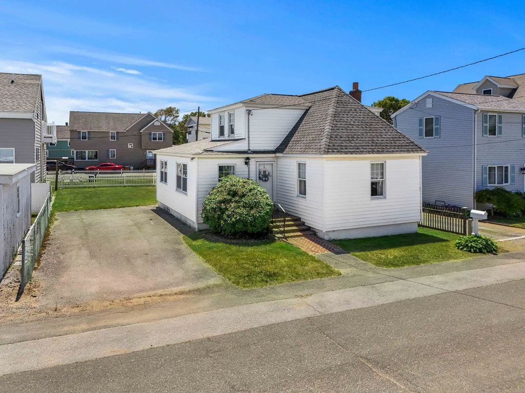1 Lewis Ave, Salisbury