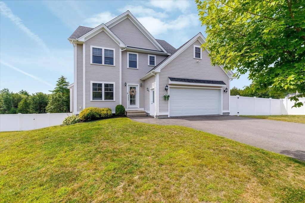 19 Lighthouse Ln, Westminster