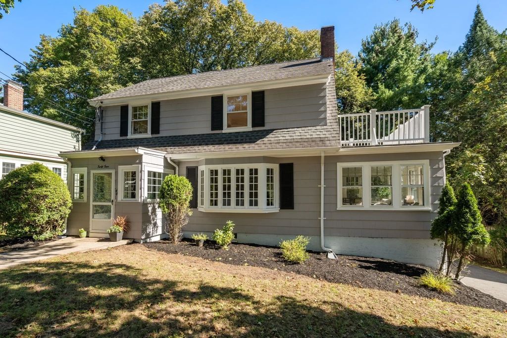 44 Brewster Road, Newton