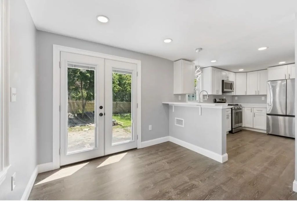 71 Glaside Ave #2, Boston