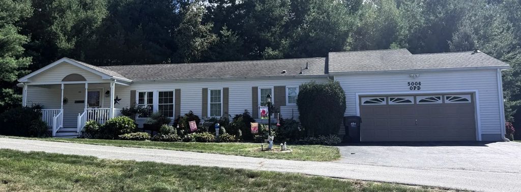 5006 Oak Point Drive, Middleboro