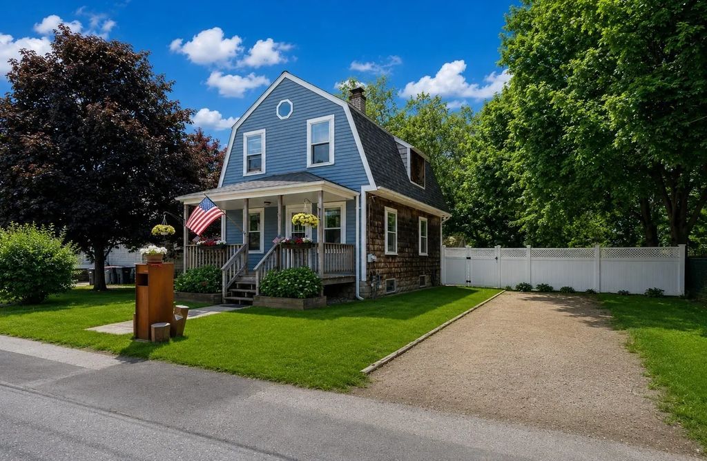 67 Coleman St, Seekonk