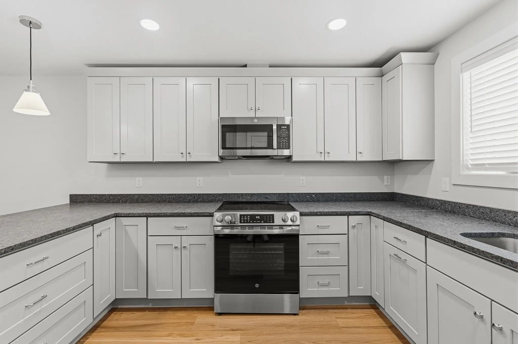2492 South Main Street #4a, Fall River