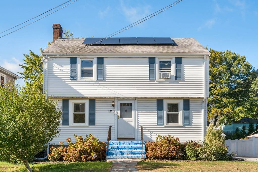 125 Thacher, Milton