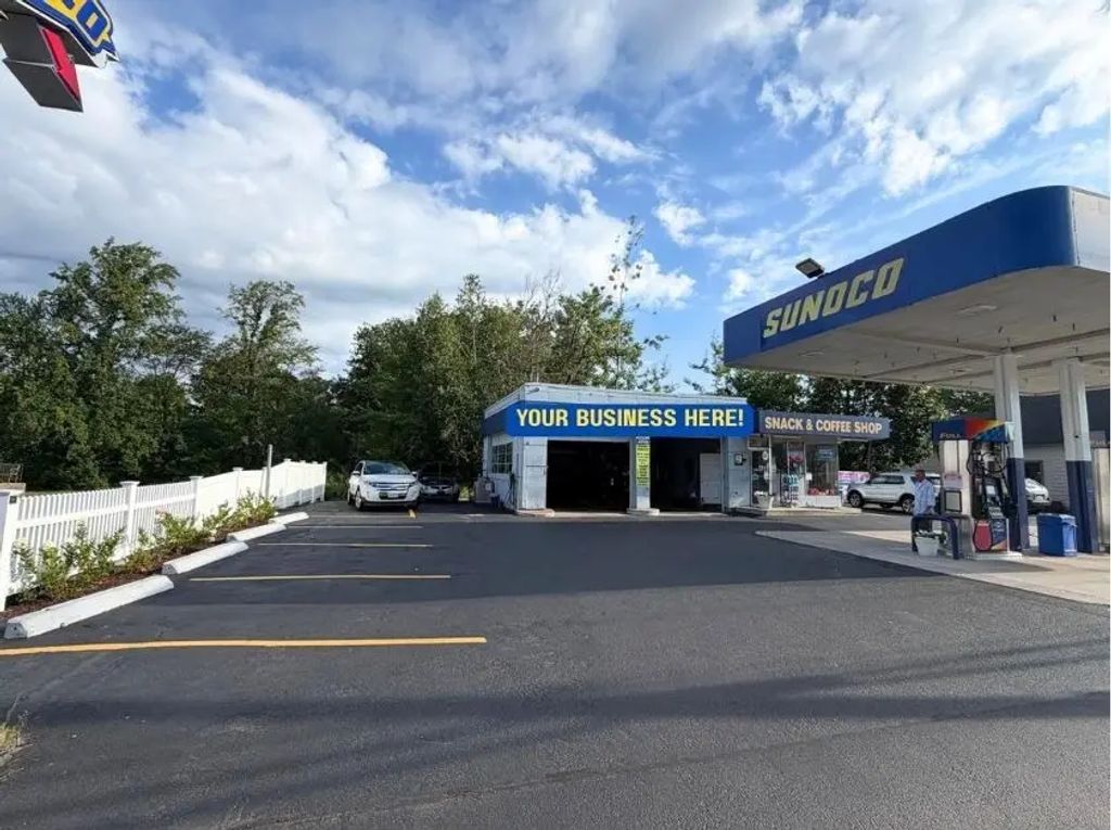 48 W Main St., Northborough