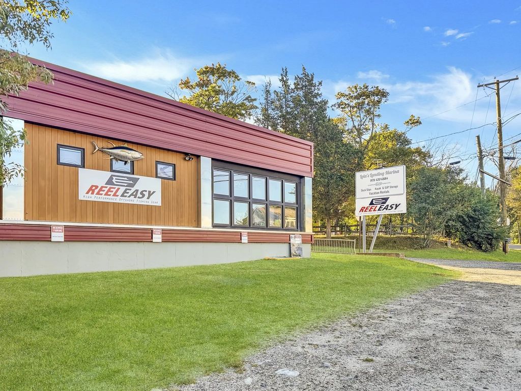 291 High Rd #1, Newbury