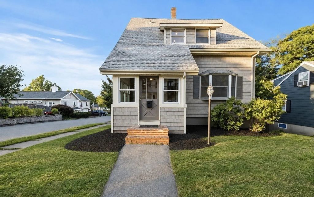 42 Chase Street, Danvers