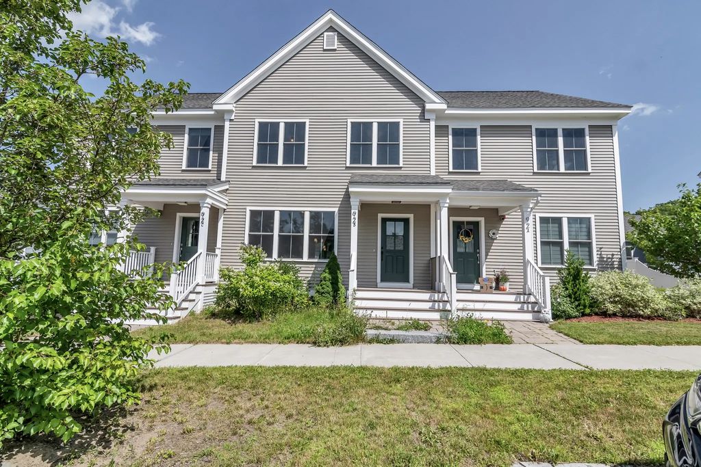 92 Grant Rd #b, Devens