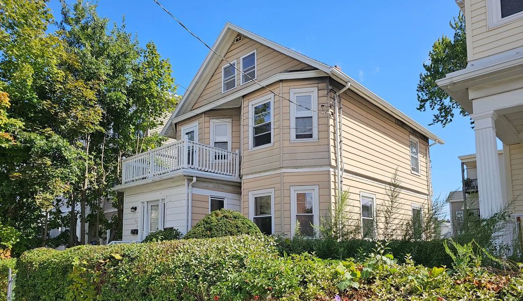 149 Billings Road, Quincy