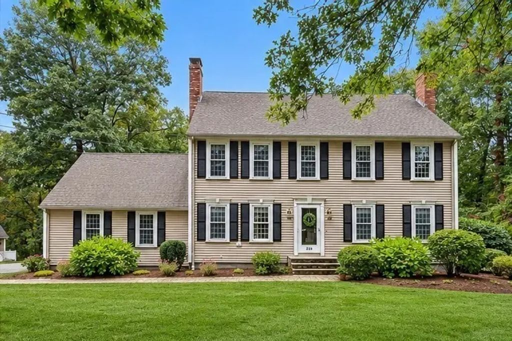 220 Abbott St, North Andover