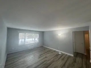 5 Colonial Dr ## B5-6, Andover