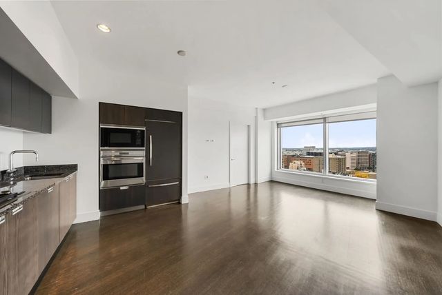 110 Stuart St #19 H, Boston