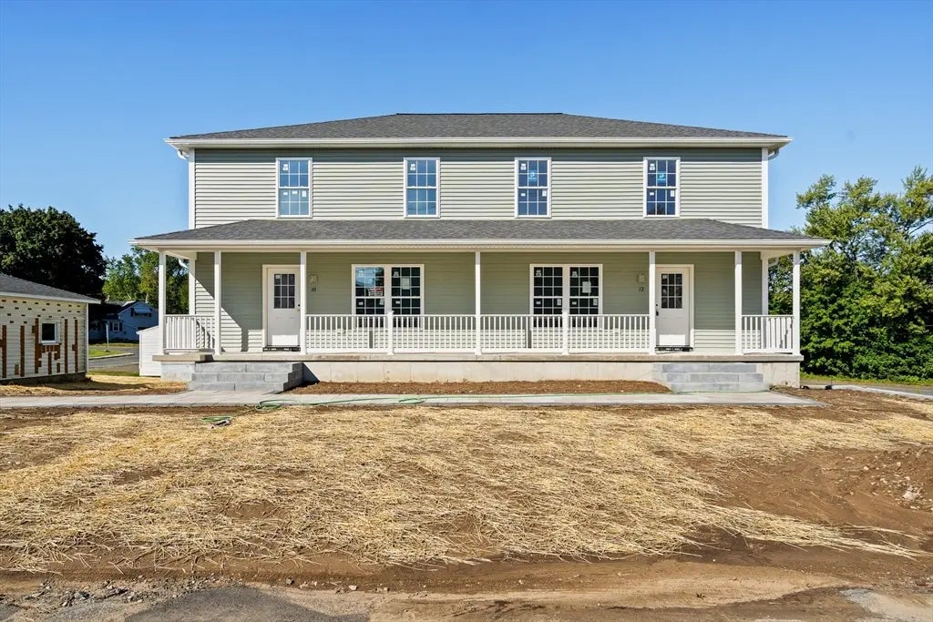 10 Glen Cove Pl #a, Easthampton