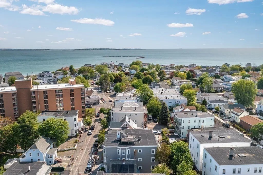 15 Wave Ave #2a, Revere