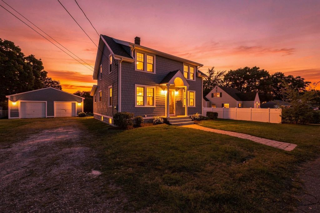 32 Wilmot St, Chicopee