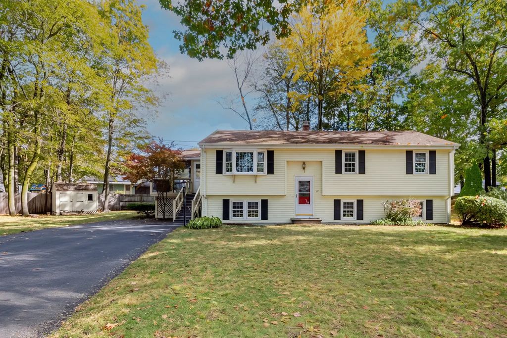 12 Amy Ave., Leominster