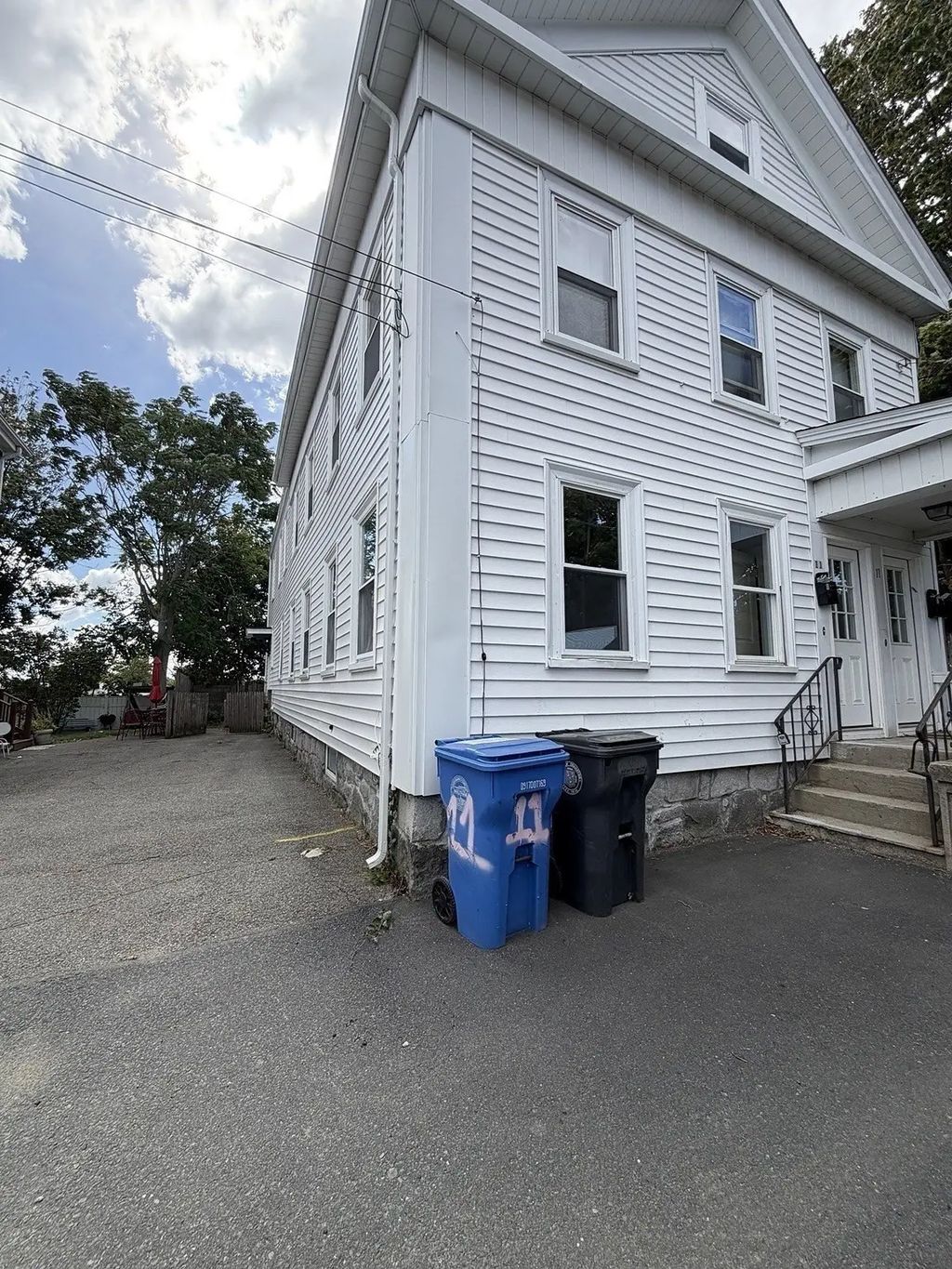 11 Mount Pleasant St #1, Waltham