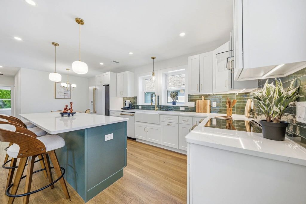 54 Rangeley Rd #2, Newton