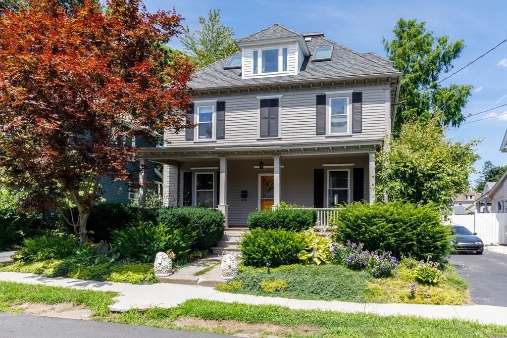 95 Boutelle Street, Leominster