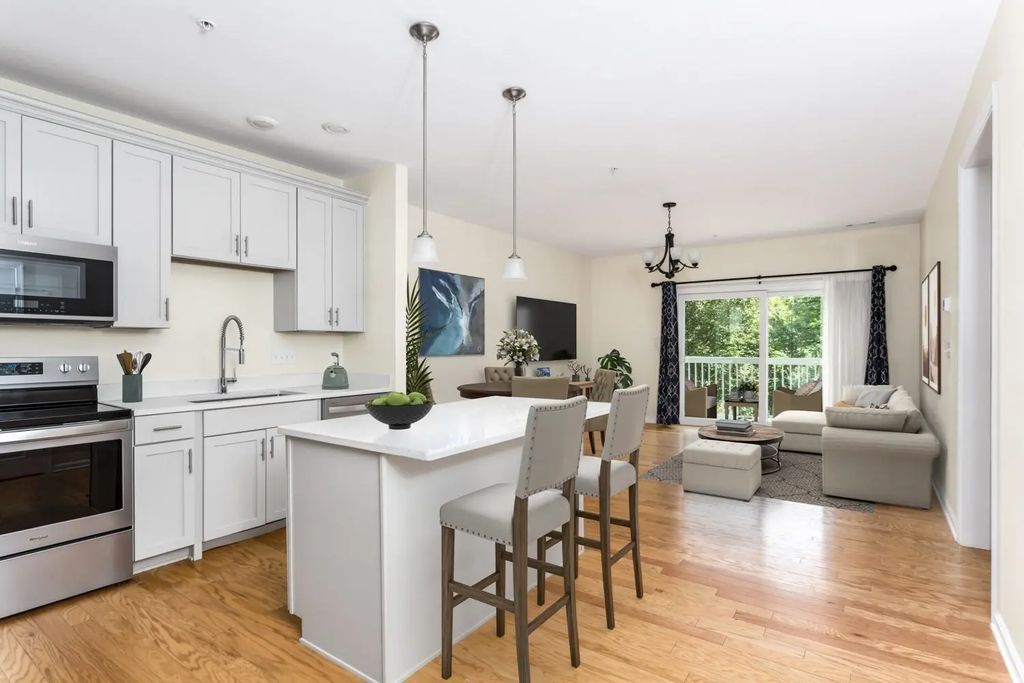 1211 Pennington Drive #1211, Walpole