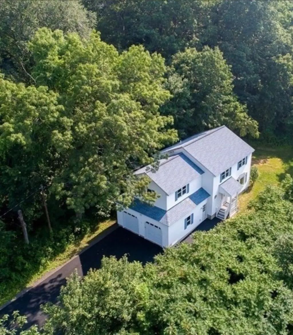 26 Alpine Ave, Methuen