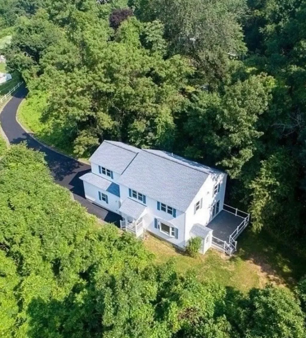26 Alpine Ave, Methuen