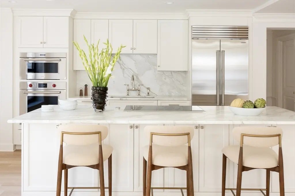 300 Boylston St #907, Boston