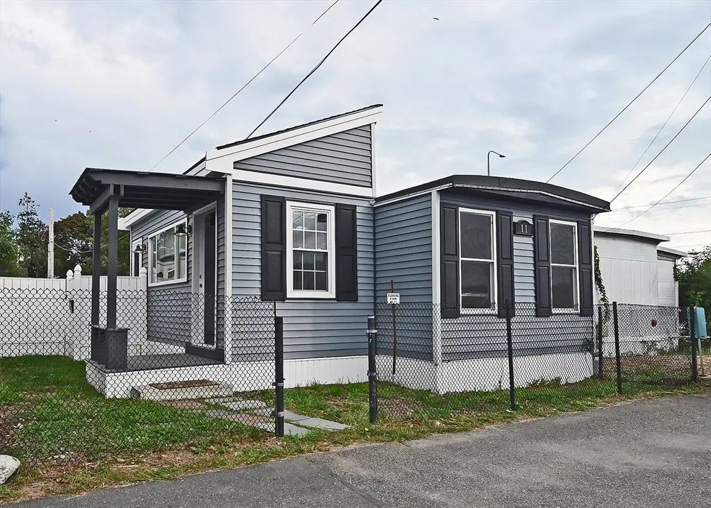 3030 Cranberry Highway #11, Wareham