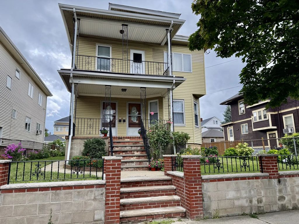 168 Middlesex Avenue #1, Medford