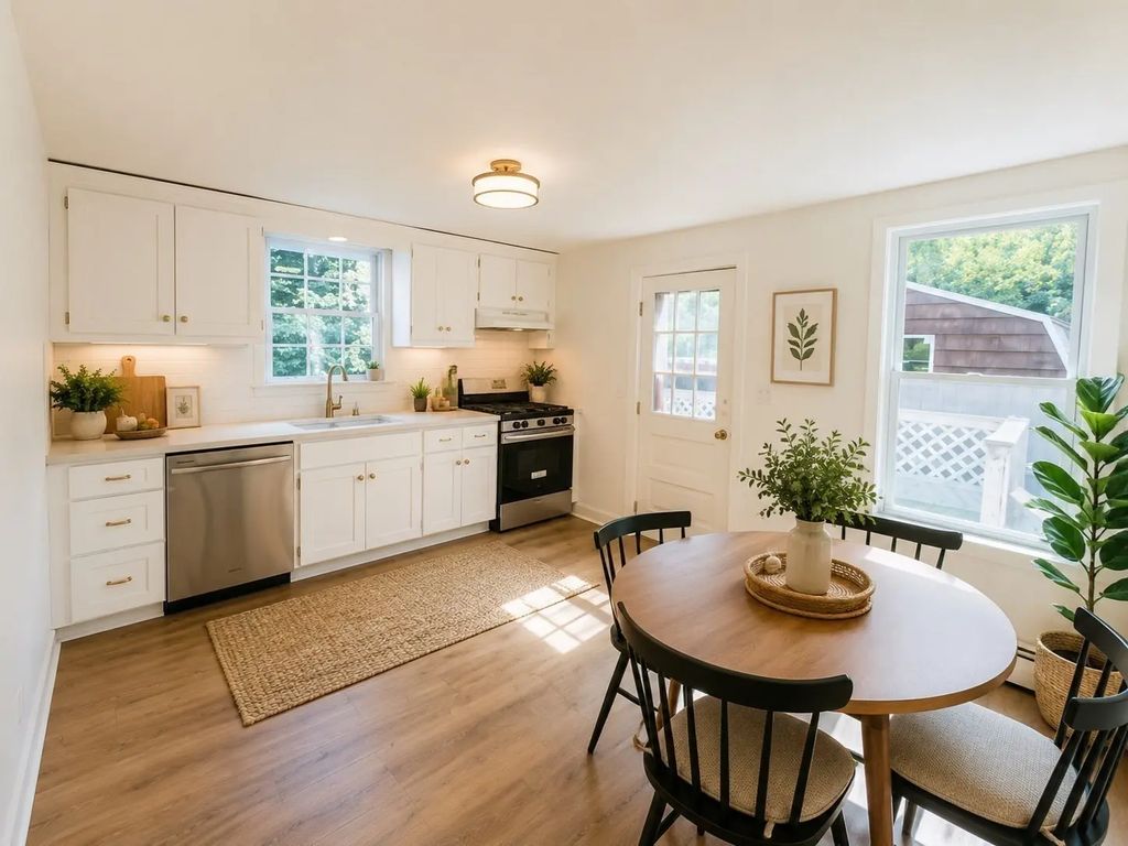 22 Central Avenue #22, Needham