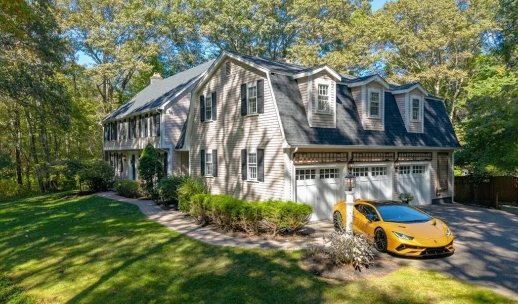 2 Partridge Hill Rd, Dover