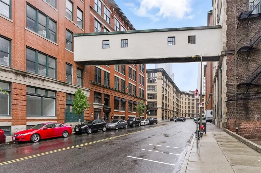 49 Melcher St #405, Boston