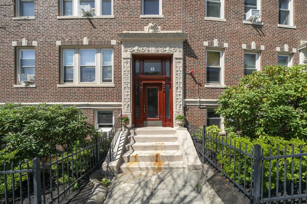 12 James Street #b, Brookline