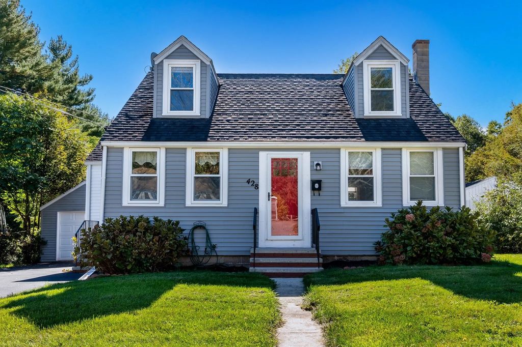 428 W Union St, East Bridgewater