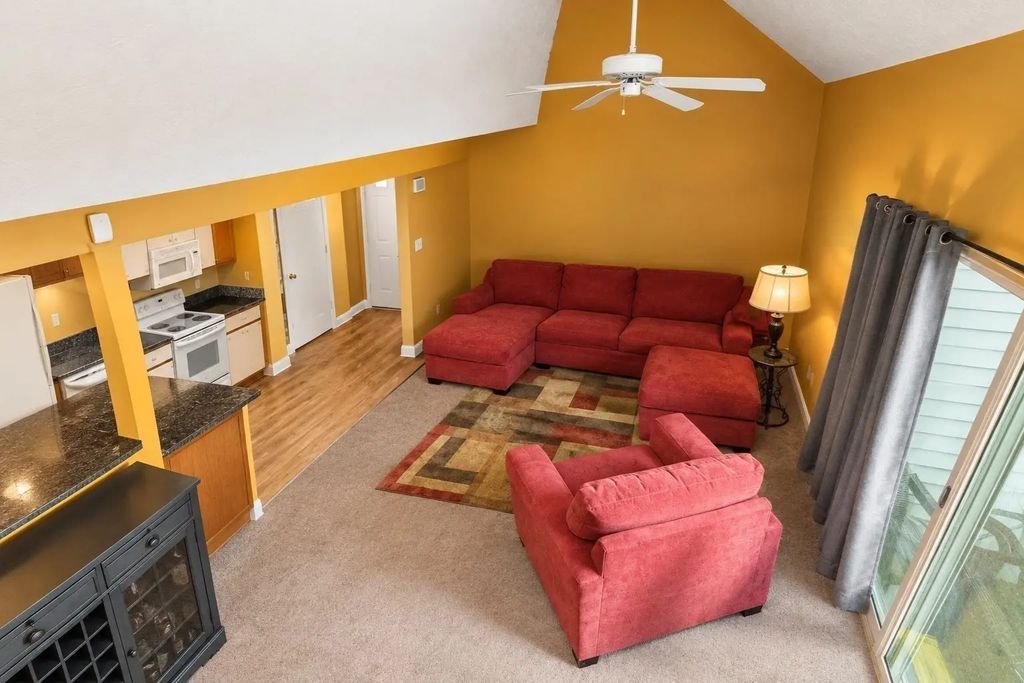 207 Lake St #77, Weymouth